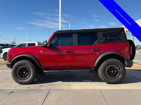 Used 2021 Ford Bronco Badlands image 10