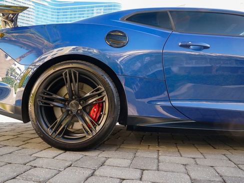 Used 2019 Chevrolet Camaro ZL1 image 30