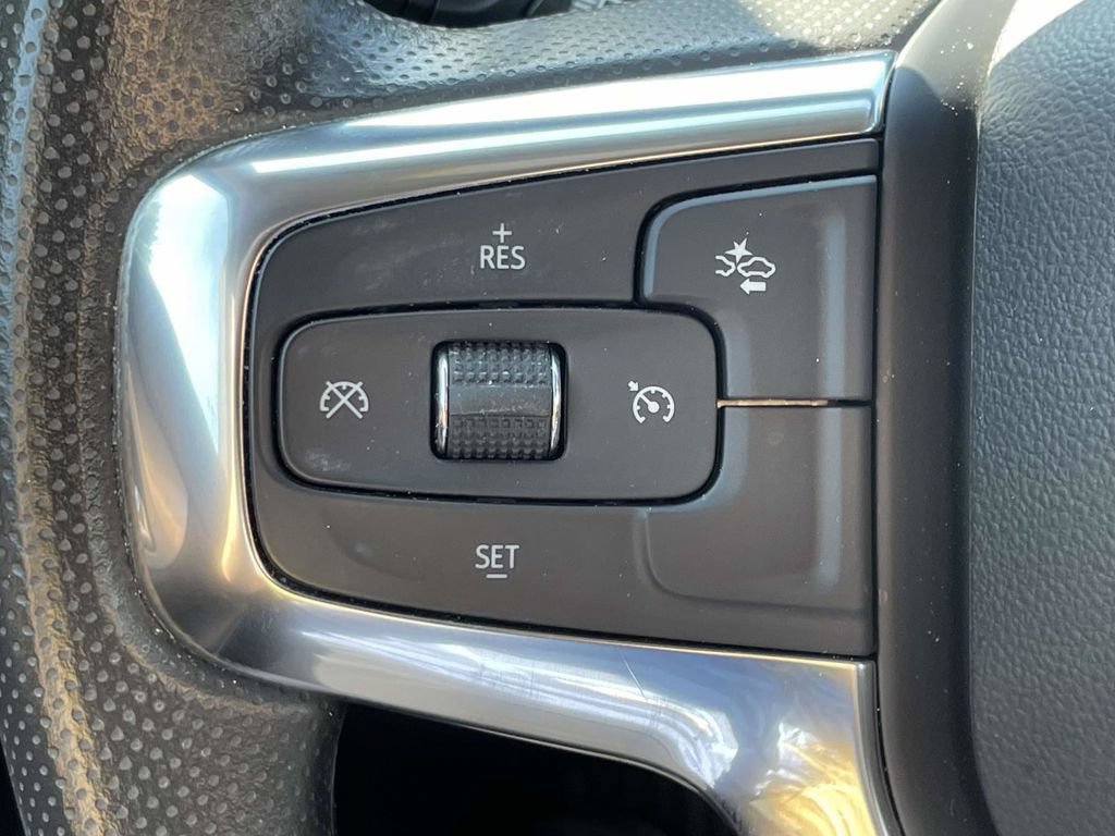 Used 2024 Chevrolet Blazer LT w/ Convenience Package FWD image 30