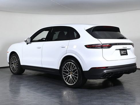 Certified 2023 Porsche Cayenne Platinum Edition AWD/4WD image 3