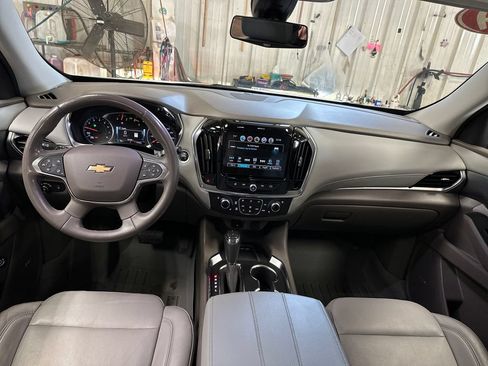 Used 2019 Chevrolet Traverse Premier AWD/4WD image 18