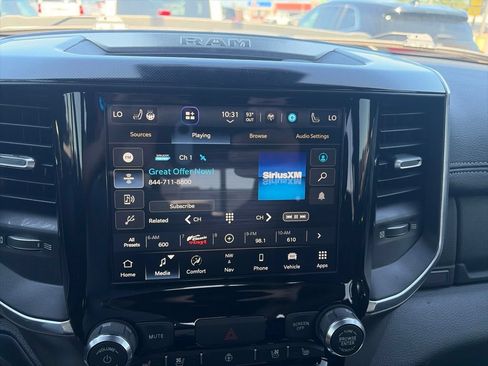 Used 2022 RAM 1500 Laramie AWD/4WD image 22