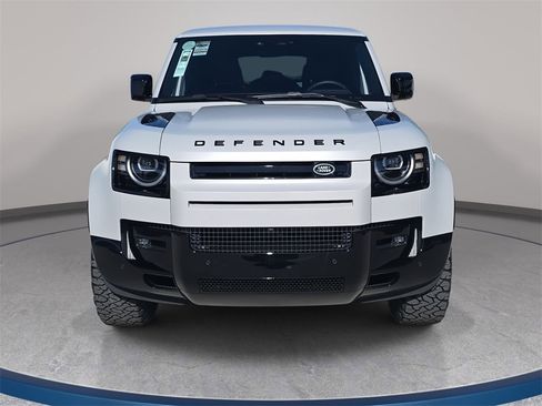 New 2026 Land Rover Defender 110 X-Dynamic SE image 2