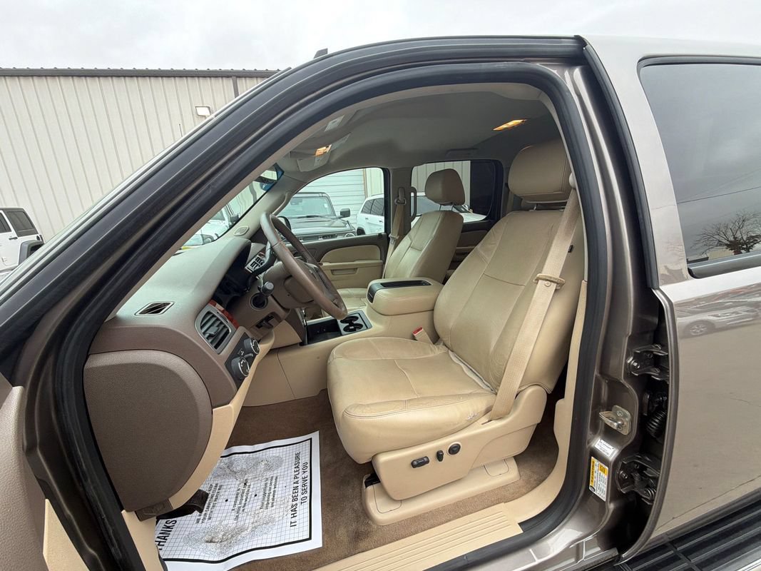 Used 2012 GMC Sierra 1500 SLT w/ Suspension Package, Off-Road AWD/4WD image 9