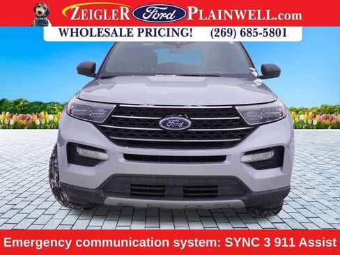 Used 2020 Ford Explorer XLT w/ Equipment Group 202A image 8