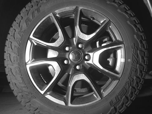 Used 2025 Jeep Compass Trailhawk image 13