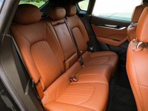 Used 2022 Maserati Levante GT image 29