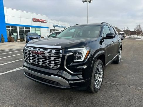 New 2026 GMC Terrain Denali w/ LPO, Black Badging Package image 2