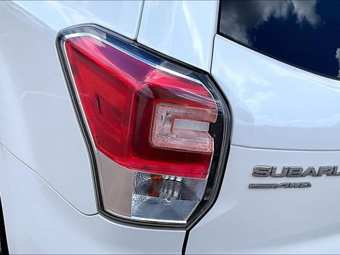 Used 2017 Subaru Forester 2.5i Premium AWD/4WD image 27