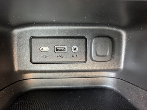 Used 2016 Chevrolet Colorado Z71 RWD image 77