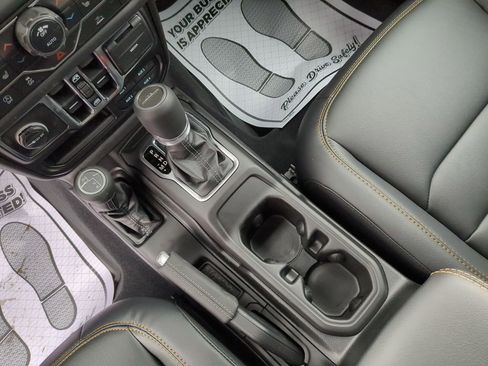 New 2026 Jeep Gladiator Sport image 19