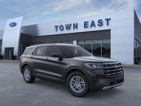 New 2026 Ford Explorer Active image 7