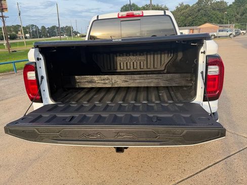 Used 2024 GMC Canyon AT4 w/ Canyon Safety Plus Package AWD/4WD image 11