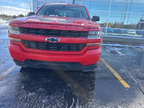 Used 2017 Chevrolet Silverado 1500 Custom image 6