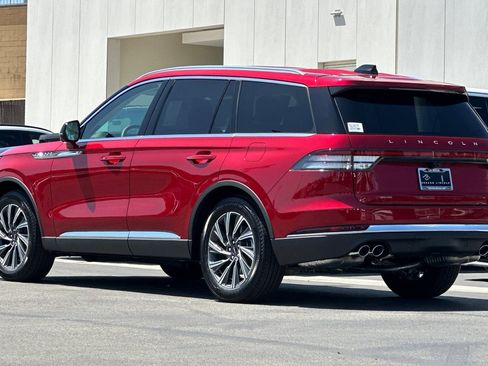 New 2026 Lincoln Aviator 2WD image 5