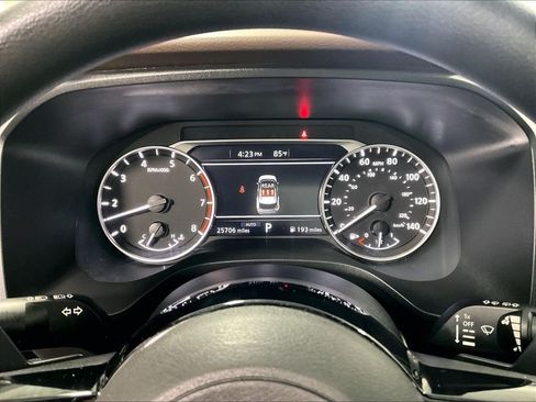 Used 2023 Nissan Rogue SV AWD/4WD image 25