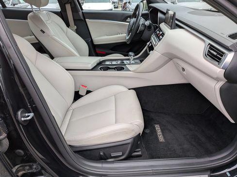 Used 2024 Genesis G70 2.5T RWD image 36