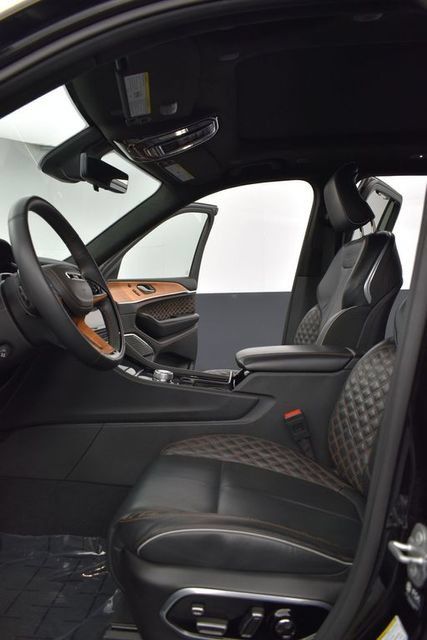 Used 2024 Jeep Grand Cherokee Summit AWD/4WD image 9