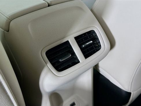 Used 2023 Buick Envision Preferred image 32