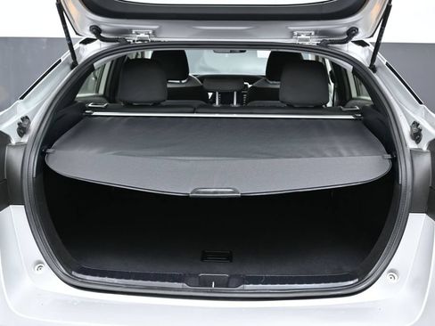 Used 2022 Toyota Prius LE FWD image 15