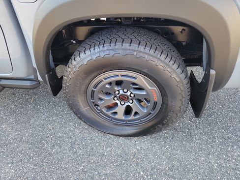 New 2026 Nissan Frontier PRO-4X w/ Tow Package AWD/4WD image 6