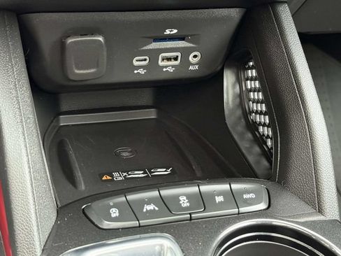 Certified 2023 Chevrolet TrailBlazer RS w/ Sun and Liftgate Package AWD/4WD image 20