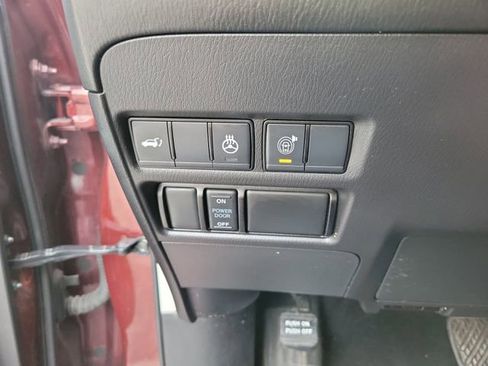 Used 2023 Nissan Armada Platinum w/ Captain's Chairs Package image 21