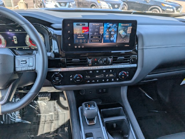 Used 2026 Nissan Pathfinder Platinum w/ Cargo Package AWD/4WD image 19