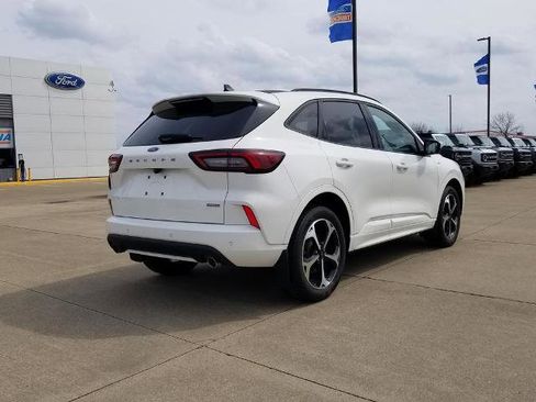 Certified 2024 Ford Escape ST-Line Elite image 2