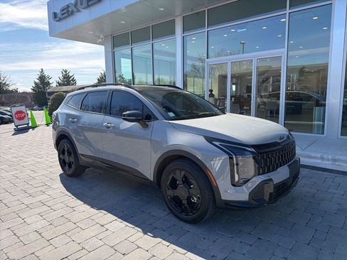 Used 2026 Kia Sportage X-Line w/ X-Line Premium Package image 3