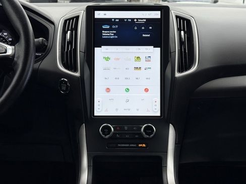 Used 2023 Ford Edge SEL image 19