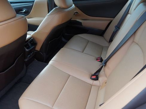 Used 2021 Lexus ES 350 w/ Premium Package FWD image 12