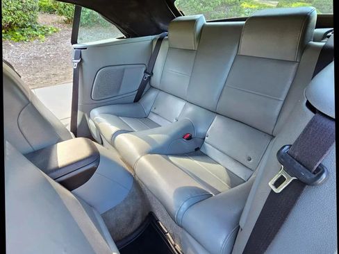 Used 2005 Ford Mustang Deluxe Convertible 2D image 22