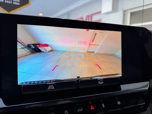 Certified 2024 GMC Sierra 1500 Elevation image 21