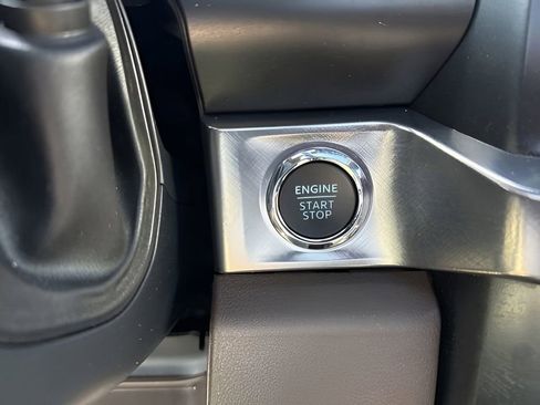 Used 2025 Ford F250 King Ranch w/ Chrome Package AWD/4WD image 23