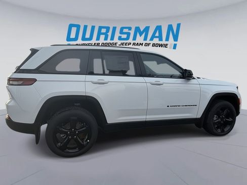New 2025 Jeep Grand Cherokee Limited w/ Black Appearance Package image 7