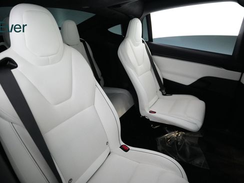 Used 2022 Tesla Model X Plaid AWD/4WD image 5