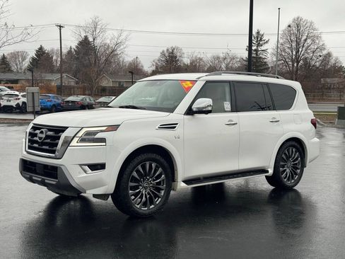 Used 2022 Nissan Armada Platinum AWD/4WD image 11