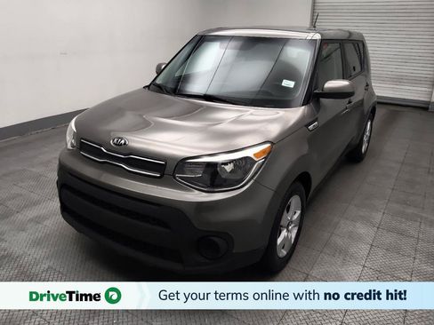 Used 2019 Kia Soul FWD image 1