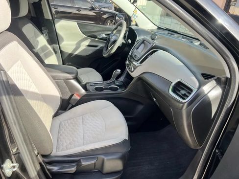Used 2020 Chevrolet Equinox LS FWD image 27