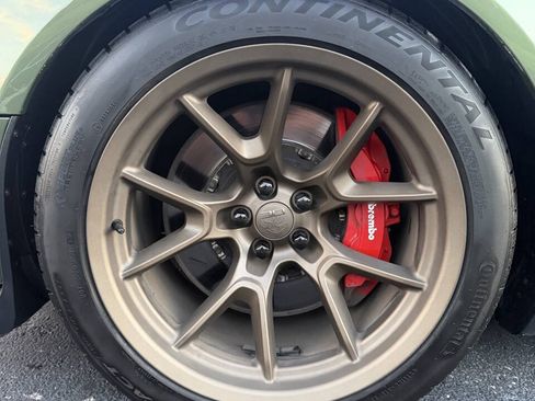 Used 2019 Dodge Challenger SRT Hellcat w/ Widebody Package RWD image 12