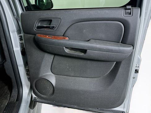 Used 2013 Chevrolet Avalanche LT w/ All-Star Edition RWD image 29