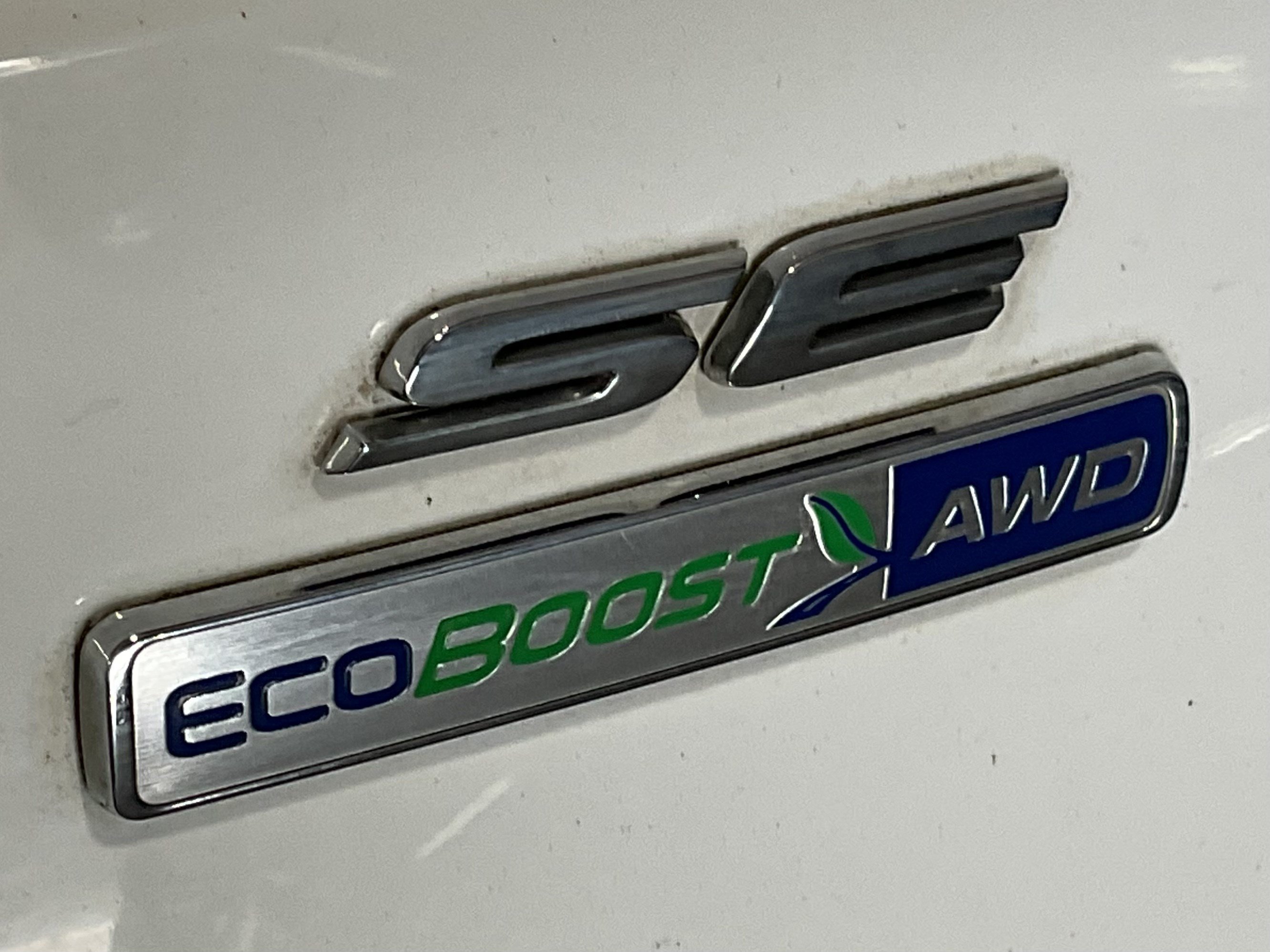 Used 2020 Ford Fusion SE AWD/4WD image 8