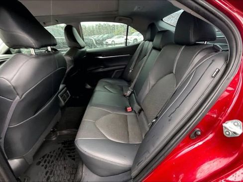 Used 2022 Toyota Camry XLE w/ Navigation Upgrade Package image 26