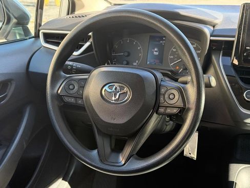 Certified 2025 Toyota Corolla LE FWD image 9