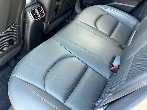 Used 2018 Hyundai Elantra GT Sport w/ Sport Tech Package 04 FWD image 13
