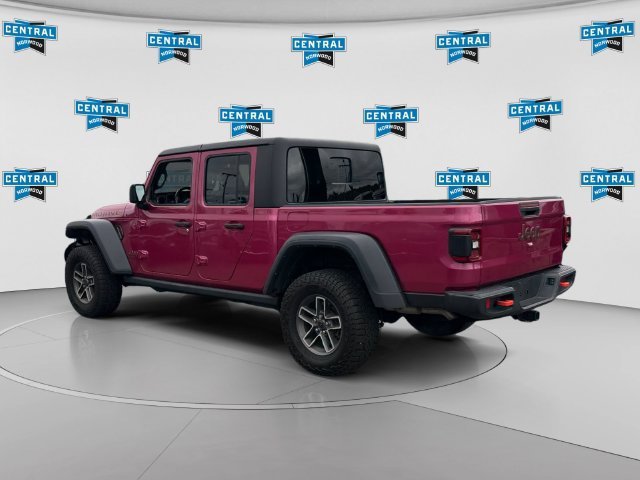 Used 2024 Jeep Gladiator Mojave w/ Convenience Group AWD/4WD image 4