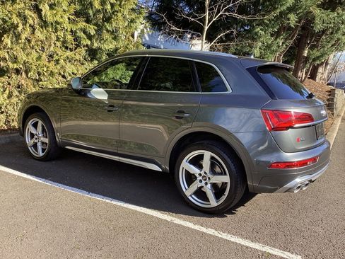 Used 2021 Audi SQ5 Premium w/ Convenience Package image 9