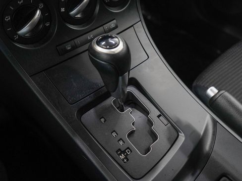 Used 2012 MAZDA MAZDA3 i Touring FWD image 19