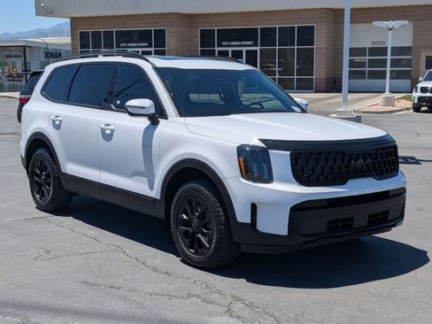 Certified 2025 Kia Telluride AWD image 7